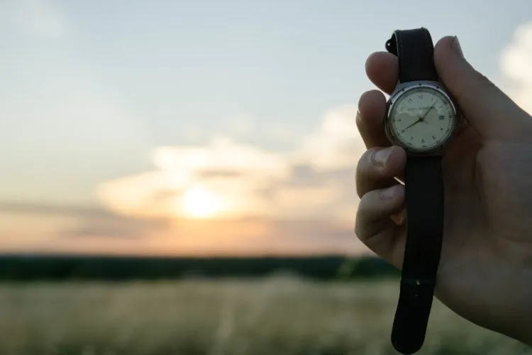 Rising early (watch and sunrise)
