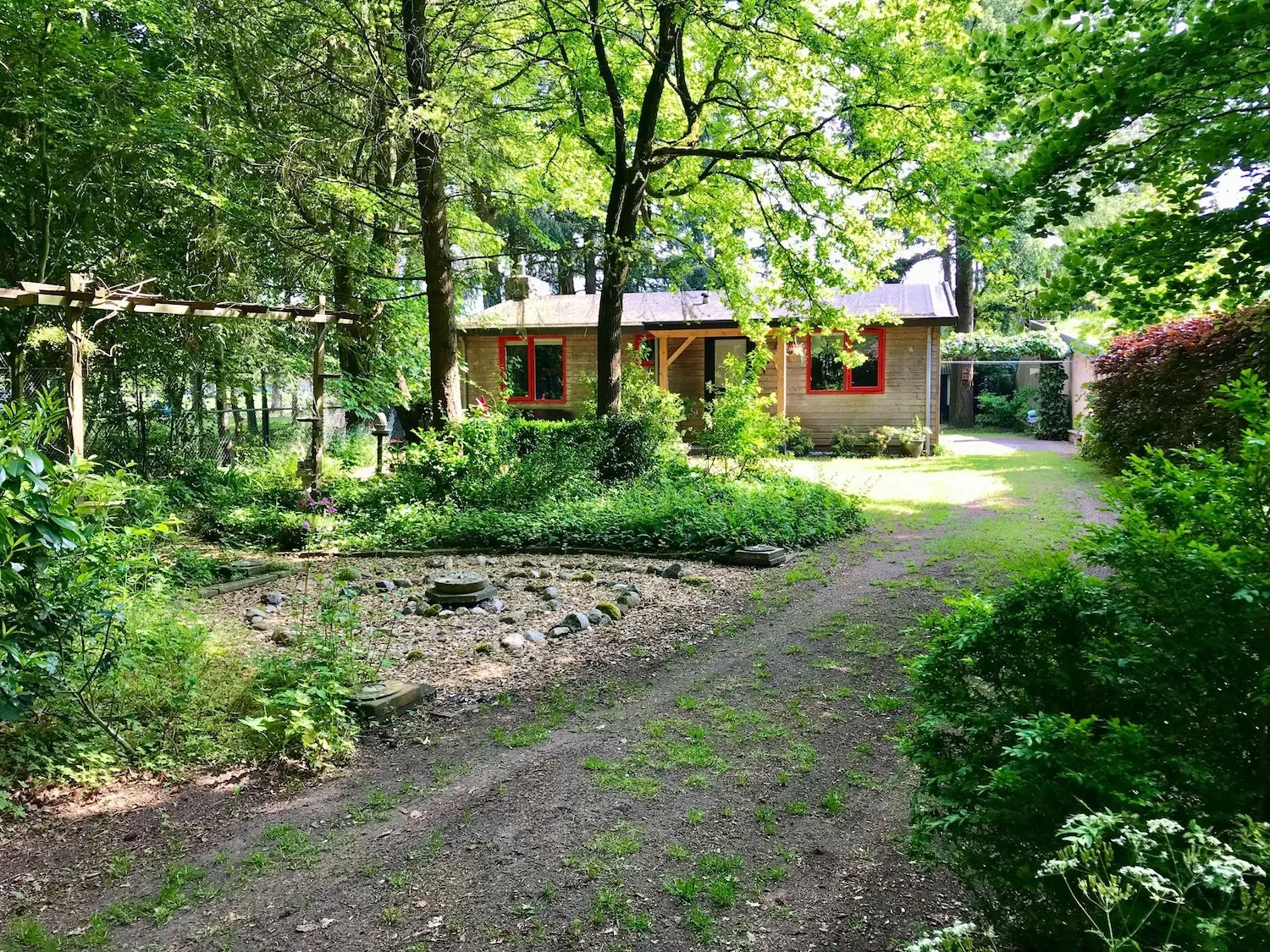 An image of a cabin in the woods in The Netherlands.